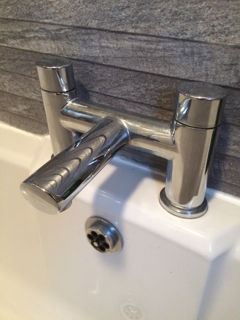Plumbers In Oldham, Leak Toilet Radiator Shower Repairs Emergency — Photos 5