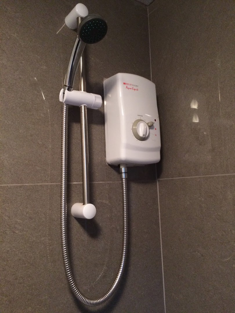 Plumbers In Oldham, Leak Toilet Radiator Shower Repairs Emergency — Photos 7