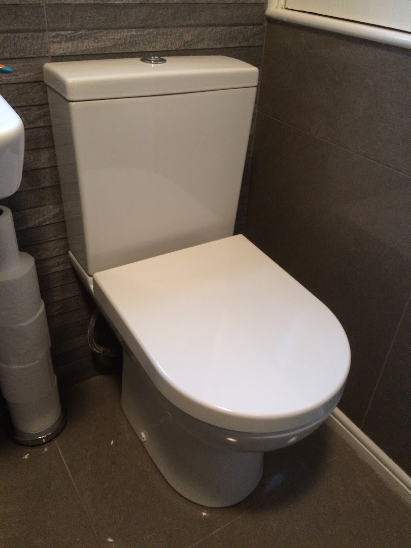 Plumbers In Oldham, Leak Toilet Radiator Shower Repairs Emergency — Photos 4